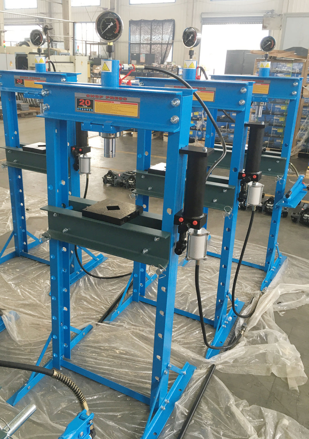 SP-20A Workshop Hydraulic & Pneumatic Press - 20 Tonne Sliding Cylinder, Pressure Gauge, V Plate